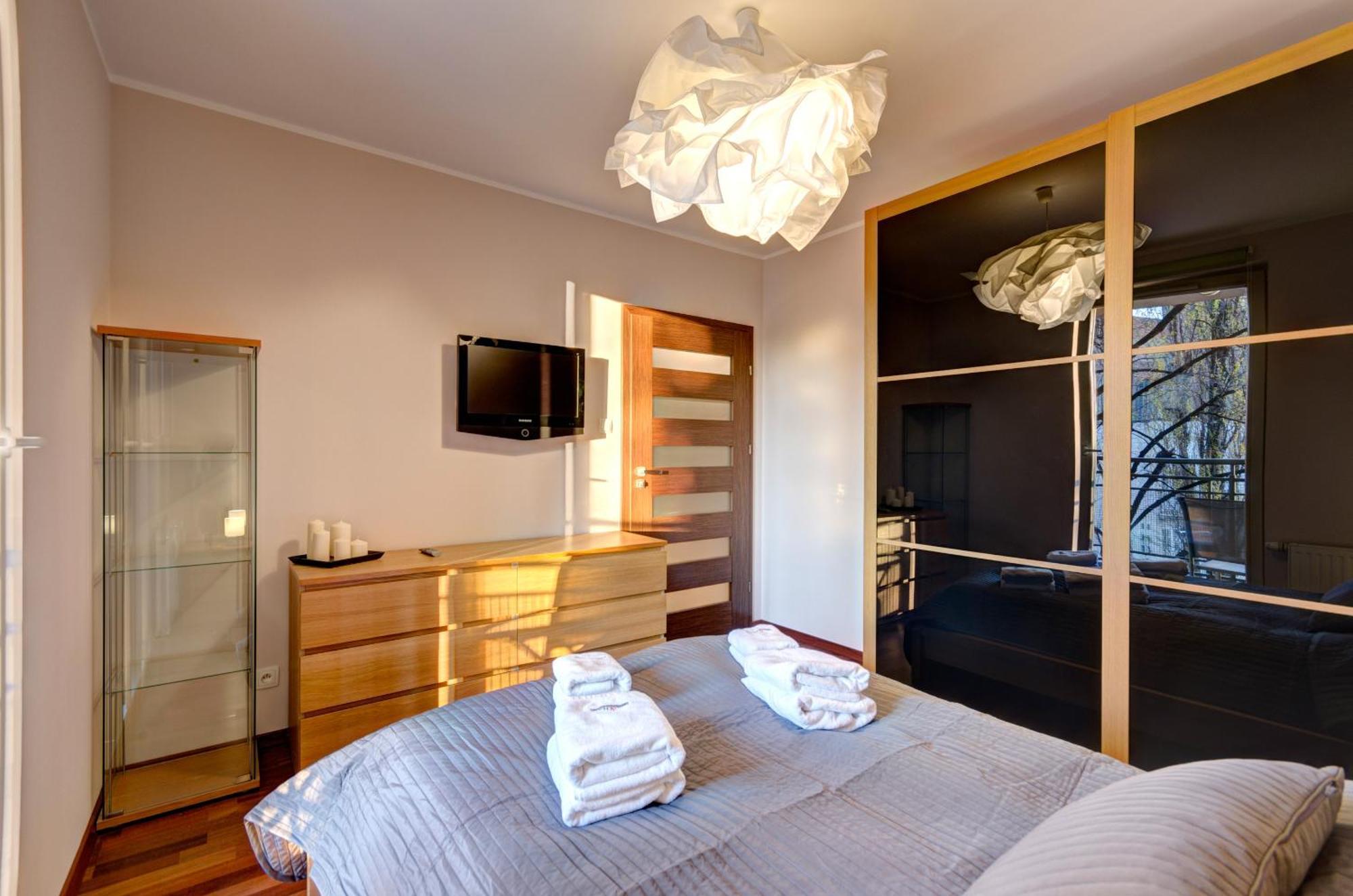 Dom & House - Apartamenty Kamienice Nad Motlawa Гданск Екстериор снимка